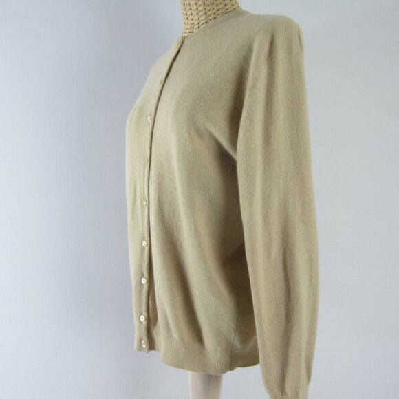Vtg Pringle Womens 42 Medium Beige Long Sleeve Cardigan Sweater Made Scotland - Picture 2 of 9